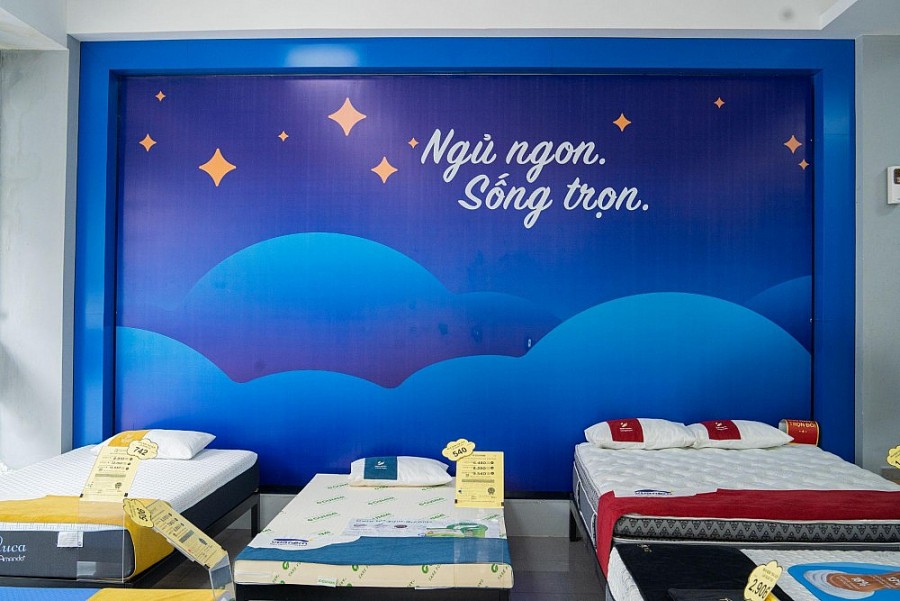 Vua Nệm đặt mục tiêu đưa doanh nghiệp có mặt trên Amazon - sàn TMĐT hàng đầu thế giới hiện nay. Vua Nệm đặt mục tiêu đưa doanh nghiệp có mặt trên Amazon - sàn TMĐT hàng đầu thế giới hiện nay.