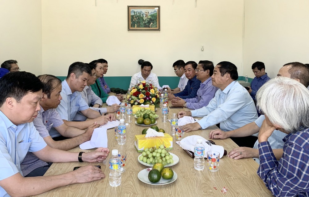 Đoàn công tác Uỷ ban Khoa học, Công nghệ và Môi trường Quốc hội thăm và làm việc tại nhà máy Phong Điện Phương Mai 3 Đoàn công tác Uỷ ban Khoa học, Công nghệ và Môi trường Quốc hội thăm và làm việc tại nhà máy Phong Điện Phương Mai 3