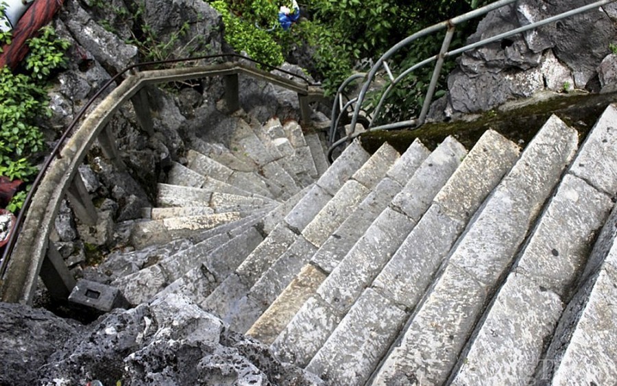 Vẻ đẹp mê hoặc của thánh đường bằng đá ở Nghệ An Vẻ đẹp mê hoặc của thánh đường bằng đá ở Nghệ An