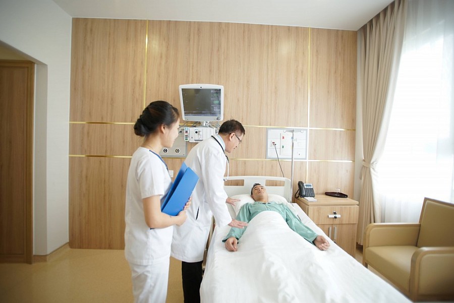 Lấy khách hàng làm trung tâm – Vinmec đã và đang đạt được những thành tựu rất đáng ghi nhận trong cả 2 mũi nhọn: phát triển chất lượng chuyên môn và hoàn thiện bộ máy quản trị sau 1 thập kỷ xây dựng và phát triển Lấy khách hàng làm trung tâm – Vinmec đã và đang đạt được những thành tựu rất đáng ghi nhận trong cả 2 mũi nhọn: phát triển chất lượng chuyên môn và hoàn thiện bộ máy quản trị sau 1 thập kỷ xây dựng và phát triển