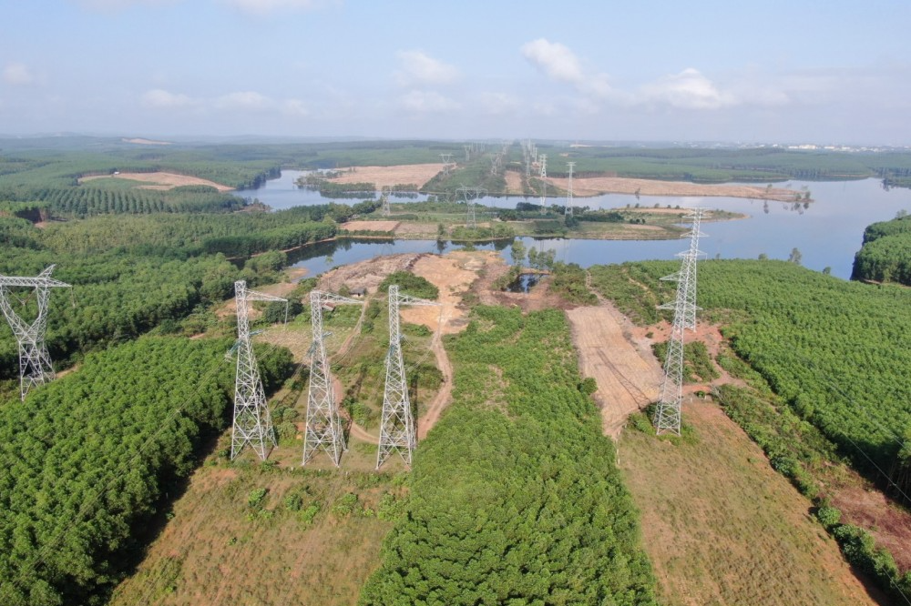 Từ tiềm năng vùng “đất lửa” Quảng Trị đến tầm nhìn “Trung tâm năng lượng miền Trung” Từ tiềm năng vùng “đất lửa” Quảng Trị đến tầm nhìn “Trung tâm năng lượng miền Trung”