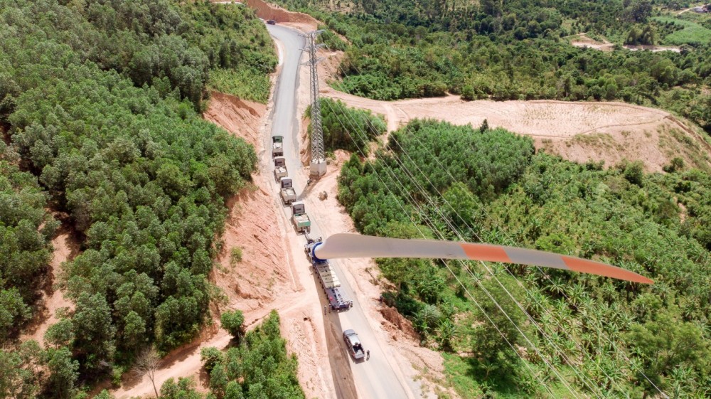 CEA Project Logistics Vietnam: Hành trình “lên thác xuống ghềnh” mang thiết bị điện gió đến với tỉnh Quảng Trị