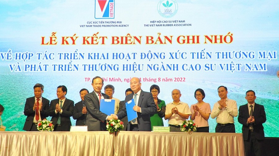 Ký kết hợp tác phát triển thương hiệu ngành Cao su Việt Nam Ký kết hợp tác phát triển thương hiệu ngành Cao su Việt Nam