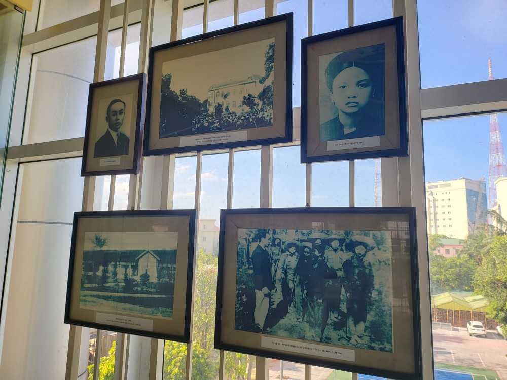 Khoảnh khắc giành chính quyền về tay nhân dân qua bức ảnh lịch sử Khoảnh khắc giành chính quyền về tay nhân dân qua bức ảnh lịch sử