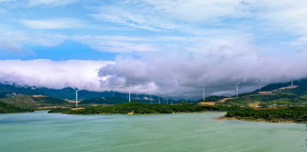 Từ tiềm năng vùng “đất lửa” Quảng Trị đến tầm nhìn “Trung tâm năng lượng miền Trung” Từ tiềm năng vùng “đất lửa” Quảng Trị đến tầm nhìn “Trung tâm năng lượng miền Trung”