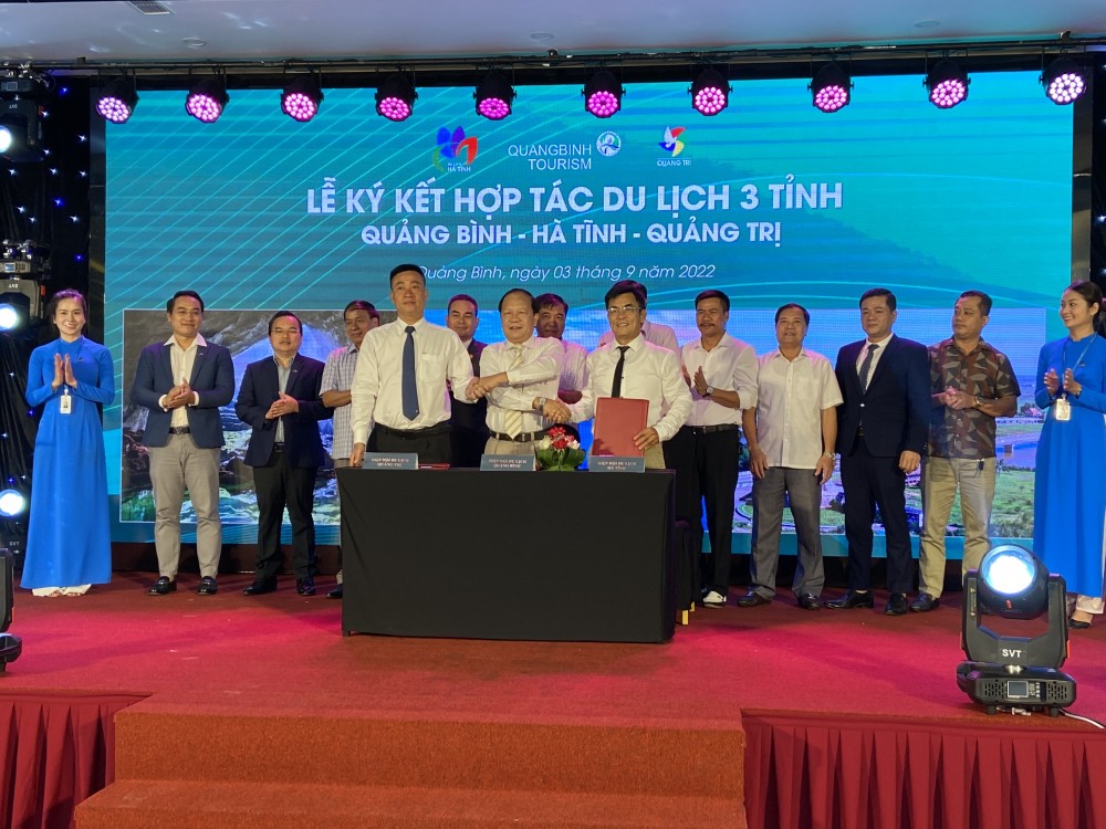 Quảng Bình cùng Đất Xanh Miền Trung liên kết phát triển du lịch Quảng Bình cùng Đất Xanh Miền Trung liên kết phát triển du lịch