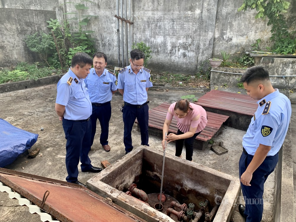 Quản lý thị trường chấn chỉnh hoạt động kinh doanh xăng dầu trên địa bàn tỉnh Vĩnh Phúc, Thái Nguyên Quản lý thị trường chấn chỉnh hoạt động kinh doanh xăng dầu trên địa bàn tỉnh Vĩnh Phúc, Thái Nguyên