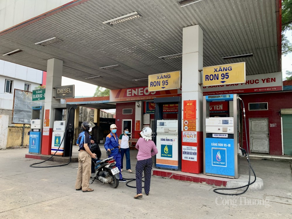 Quản lý thị trường chấn chỉnh hoạt động kinh doanh xăng dầu trên địa bàn tỉnh Vĩnh Phúc, Thái Nguyên Quản lý thị trường chấn chỉnh hoạt động kinh doanh xăng dầu trên địa bàn tỉnh Vĩnh Phúc, Thái Nguyên