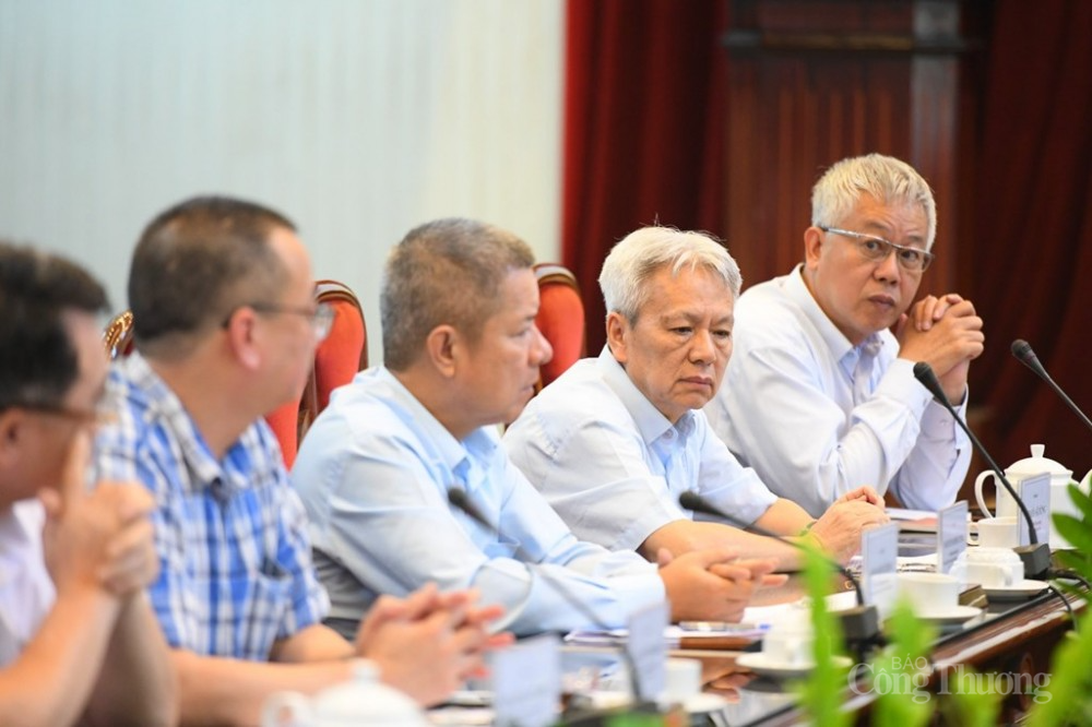 Cần cơ chế thích hợp “hút” vốn đầu tư vào truyền tải điện Cần cơ chế thích hợp “hút” vốn đầu tư vào truyền tải điện