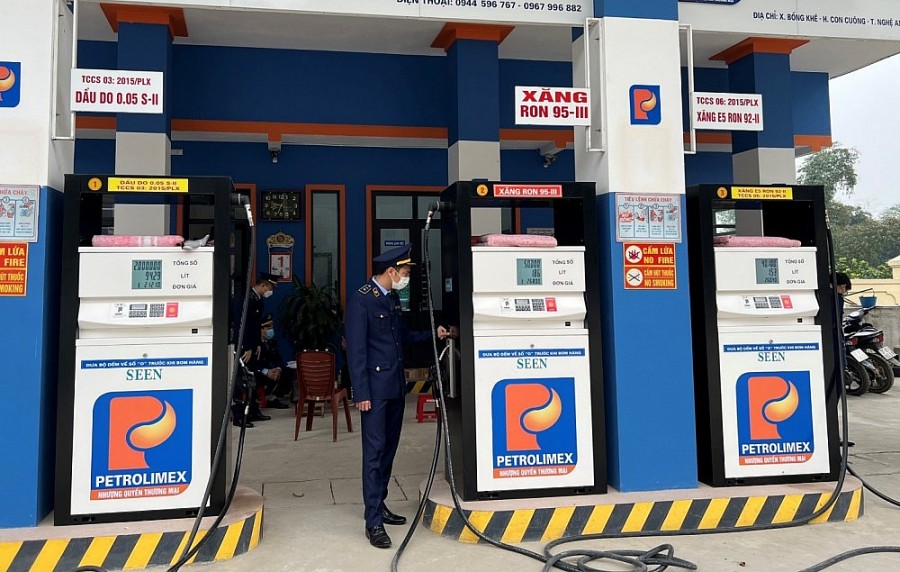 Sở Công Thương Nghệ An: Kiểm tra, giám sát hoạt động kinh doanh xăng dầu Sở Công Thương Nghệ An: Kiểm tra, giám sát hoạt động kinh doanh xăng dầu