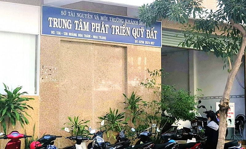 Trung tâm Phát triển quy đất tỉnh Khánh Hòa - nơi ông Nguyễn Tiến Lưu làm Giám đốc đã để xảy ra nhiều vi phạm Trung tâm Phát triển quy đất tỉnh Khánh Hòa - nơi ông Nguyễn Tiến Lưu làm Giám đốc đã để xảy ra nhiều vi phạm