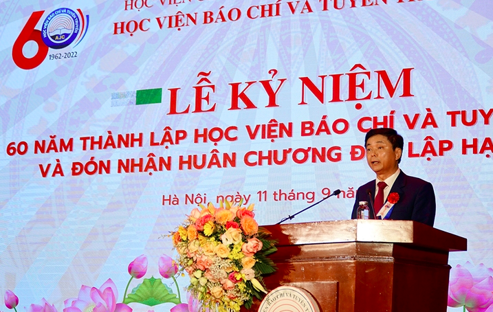 Học viện Báo chí và Tuyên truyền đón nhận Huân chương Độc lập hạng Ba Học viện Báo chí và Tuyên truyền đón nhận Huân chương Độc lập hạng Ba