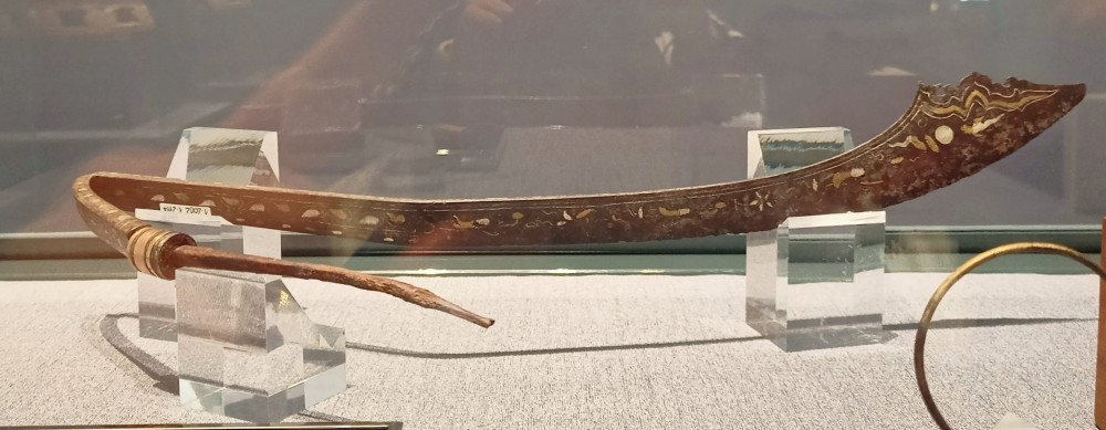 Ngỡ ngàng vẻ đẹp những “Báu vật hoàng cung Thăng Long”