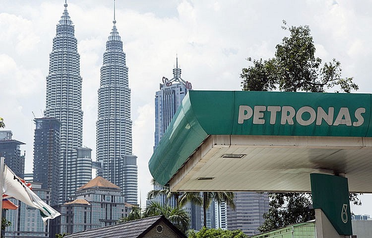 Bài 2: Lịch sử và kinh nghiệm quốc tế trong quản lý, kinh doanh xăng dầu Bài 2: Lịch sử và kinh nghiệm quốc tế trong quản lý, kinh doanh xăng dầu