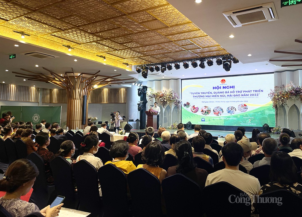 Tuyến truyền, quảng bá hỗ trợ phát triển thương mại miền núi, hải đảo