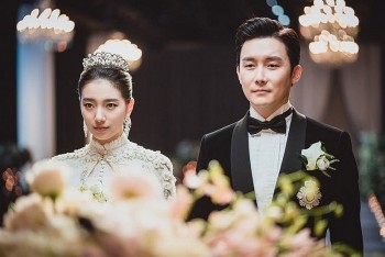 Phim Anna – “Cô hầu nghèo đánh cắp thân phận tiểu thư” được đào xới trên Google sau vụ “Anna Việt Nam”