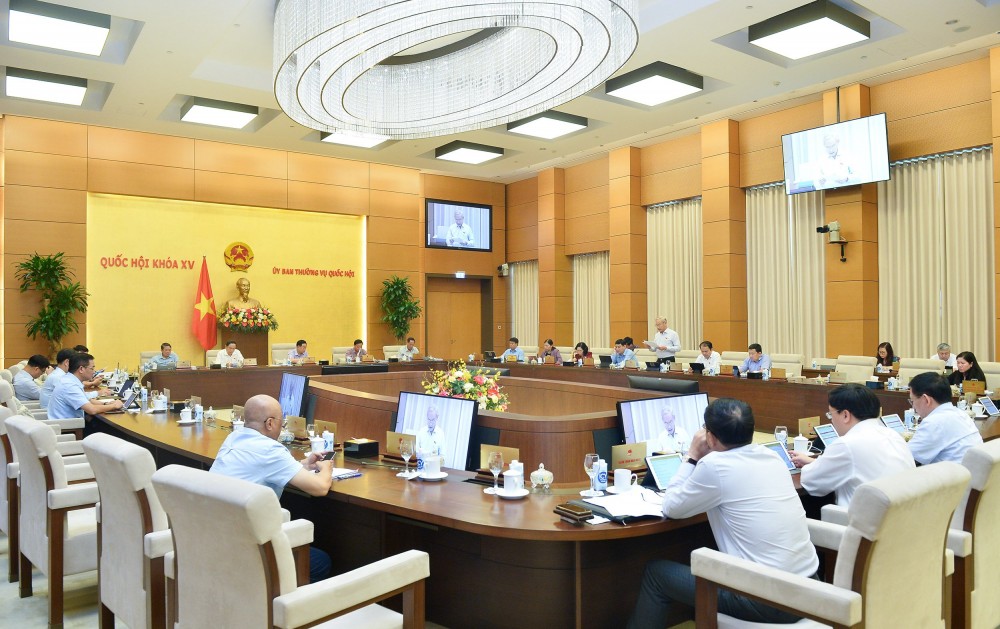 Phiên họp chuyên đề pháp luật tháng 9/2022: Hai luồng ý kiến về cần thiết duy trì Quỹ bình ổn xăng dầu Phiên họp chuyên đề pháp luật tháng 9/2022: Hai luồng ý kiến về cần thiết duy trì Quỹ bình ổn xăng dầu