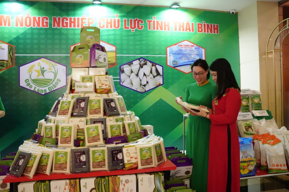 undefined Hơn 600 đại biểu tham dự Hội nghị Kết nối cung cầu, đẩy mạnh tiêu thụ sản phẩm tiêu biểu tỉnh Thái Bình