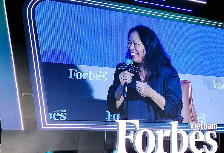 (1) Bà Nguyễn Thị Bích Vân - Chủ tịch Unilever Việt Nam (1) Bà Nguyễn Thị Bích Vân - Chủ tịch Unilever Việt Nam