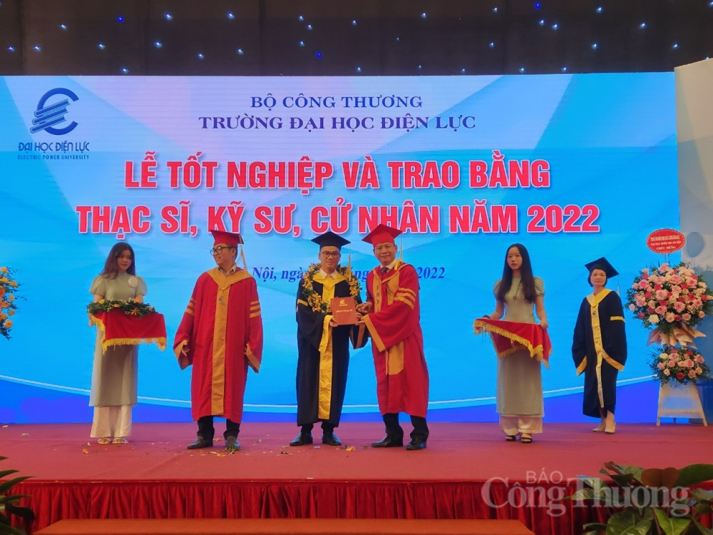 Trường Đại học Điện lực: Đón nhận Giấy chứng nhận kiểm định chất lượng giáo dục và Lễ trao bằng tốt nghiệp Thạc sỹ, đại học năm 2022 Trường Đại học Điện lực: Đón nhận Giấy chứng nhận kiểm định chất lượng giáo dục và Lễ trao bằng tốt nghiệp Thạc sỹ, đại học năm 2022