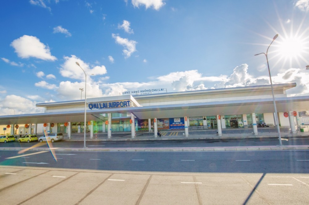 Tạm đóng cửa 5 sân bay do ảnh hưởng bão Noru Tạm đóng cửa 5 sân bay do ảnh hưởng bão Noru