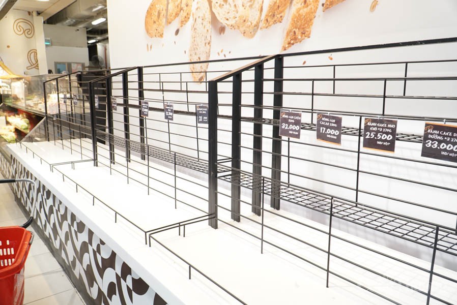 Đà Nẵng: Tiểu thương các chợ đóng quầy chống bão số 4, siêu thị hàng hóa tràn đầy Đà Nẵng: Tiểu thương các chợ đóng quầy chống bão số 4, siêu thị hàng hóa tràn đầy