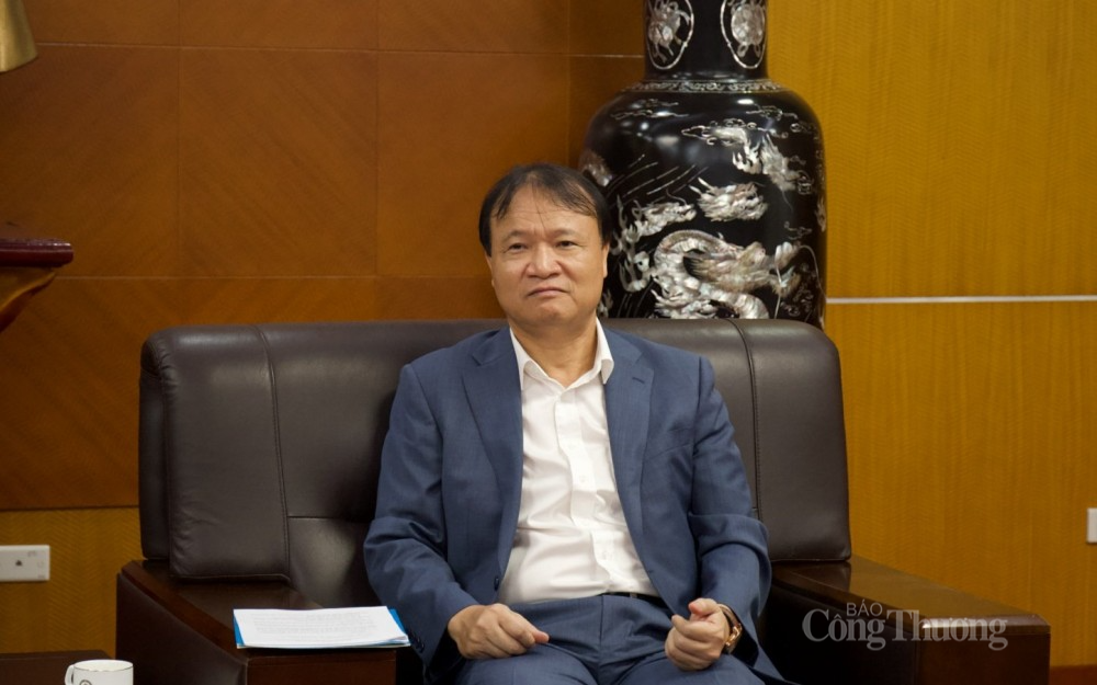 Thứ trưởng Đỗ Thắng Hải tại buổi tiếp và làm việc Thứ trưởng Đỗ Thắng Hải tại buổi tiếp và làm việc