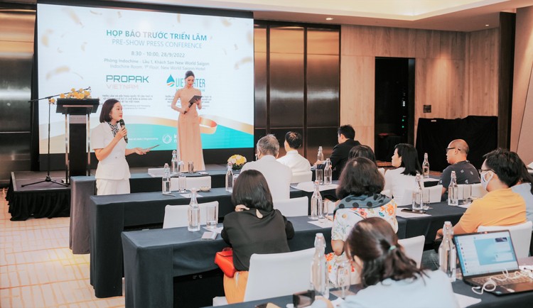 Ban tổ chức thông tin chi tiết về PROPAK VIETNAM và VIETWATER tại buổi họp báo trước triển lãm, diễn ra vào ngày 28/9 tại TP. Hồ Chí Minh Ban tổ chức thông tin chi tiết về PROPAK VIETNAM và VIETWATER tại buổi họp báo trước triển lãm, diễn ra vào ngày 28/9 tại TP. Hồ Chí Minh