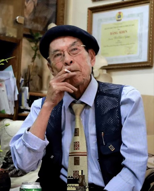 Vĩnh biệt Võ Khắc Nghiêm – Nhà văn vùng mỏ Vĩnh biệt Võ Khắc Nghiêm – Nhà văn vùng mỏ