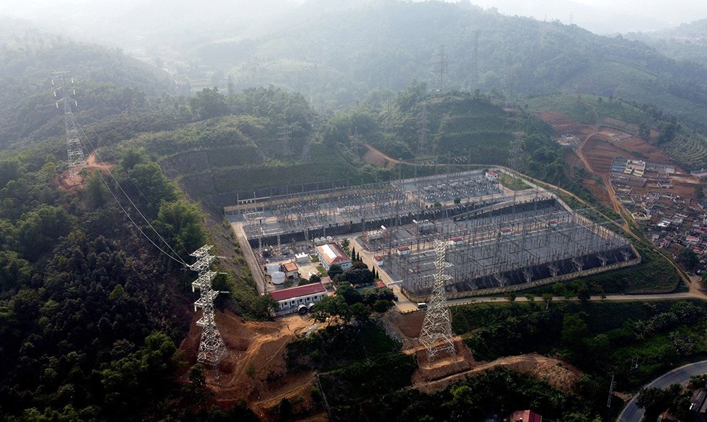 Đóng điện đường dây 220kV Lào Cai - Bảo Thắng: Tăng cường đảm bảo điện cho miền Bắc Đóng điện đường dây 220kV Lào Cai - Bảo Thắng: Tăng cường đảm bảo điện cho miền Bắc