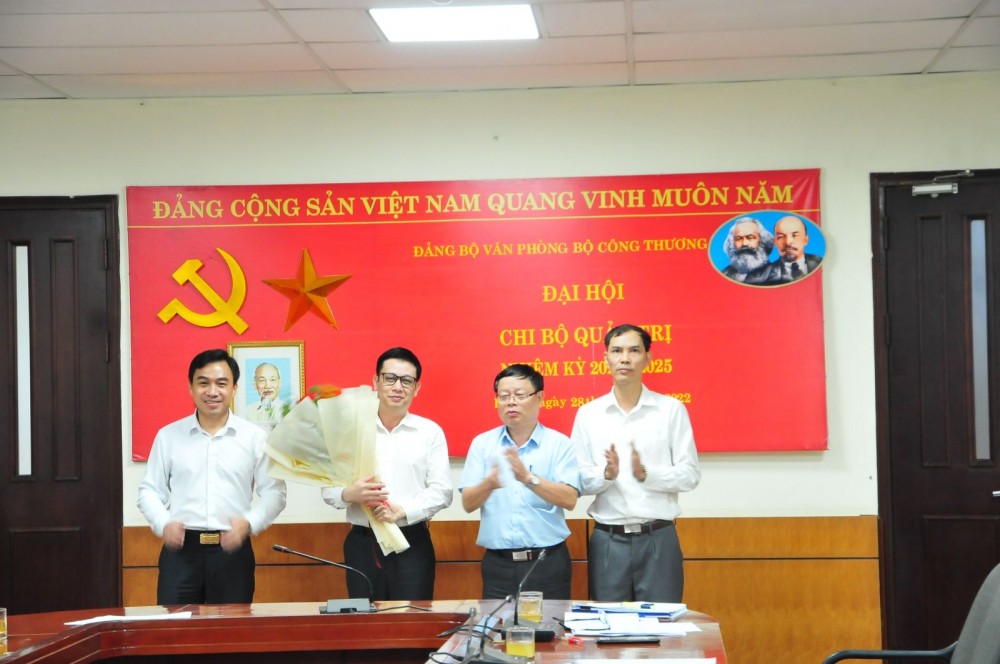 Đảng bộ Văn phòng Bộ Công Thương tổ chức thành công các đại hội chi bộ trực thuộc Đảng bộ Văn phòng Bộ Công Thương tổ chức thành công các đại hội chi bộ trực thuộc