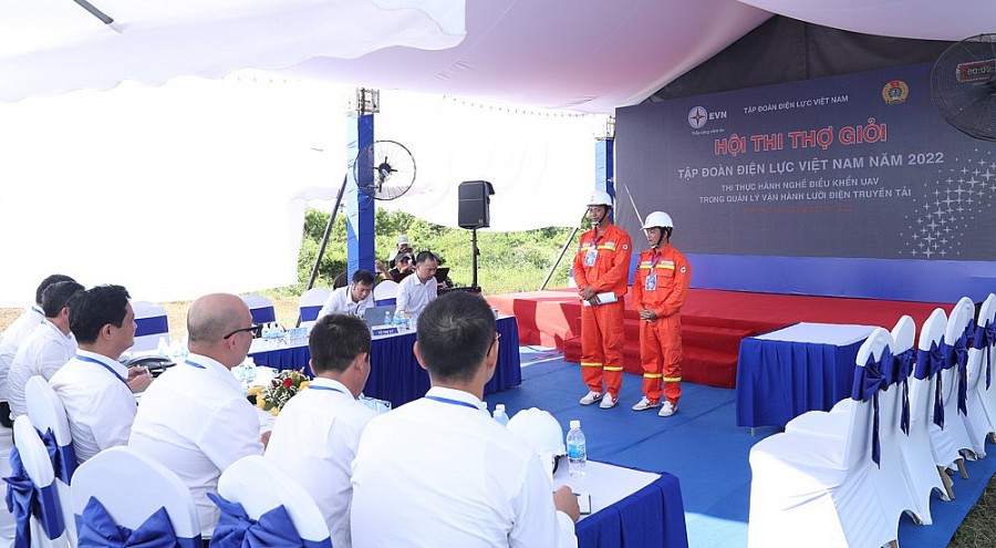 Hội thi thợ giỏi khối Nguồn và Truyền tải điện cấp EVN Hội thi thợ giỏi khối Nguồn và Truyền tải điện cấp EVN