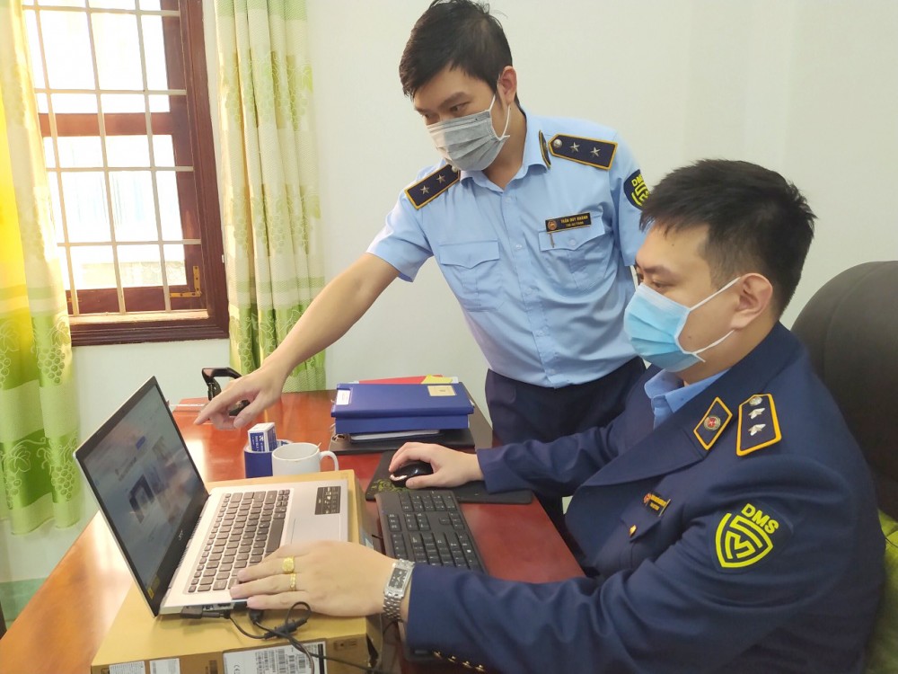 Bắt đầu từ ngày 1/2/2022, Hệ thống xử lý vi phạm hành chính (INS) của Tổng cục Quản lý thị trường (QLTT) sẽ chính thức được áp dụng trong toàn lực lượng Bắt đầu từ ngày 1/2/2022, Hệ thống xử lý vi phạm hành chính (INS) của Tổng cục Quản lý thị trường (QLTT) sẽ chính thức được áp dụng trong toàn lực lượng