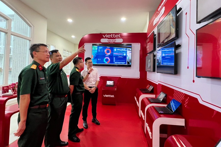 Chuyển đổi số và xây dựng kiến trúc ICT phát triển đô thị thông minh tỉnh Quảng Nam Chuyển đổi số và xây dựng kiến trúc ICT phát triển đô thị thông minh tỉnh Quảng Nam