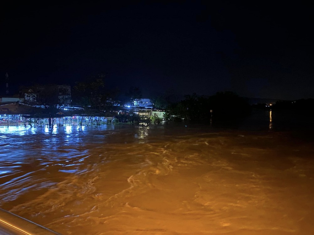 Quảng Nam: Thêm 2 người bị lũ cuốn trôi Quảng Nam: Thêm 2 người bị lũ cuốn trôi