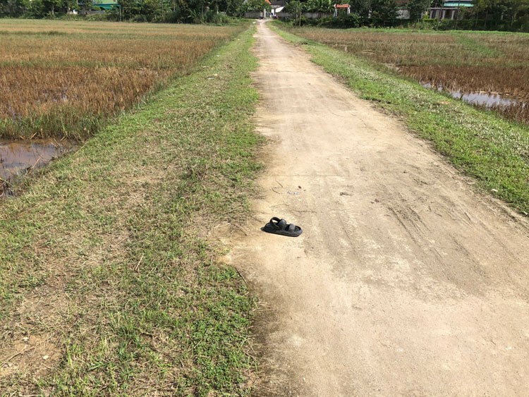 Hà Tĩnh: Nam sinh lớp 12 bị đâm tử vong trên đường đi học về Hà Tĩnh: Nam sinh lớp 12 bị đâm tử vong trên đường đi học về
