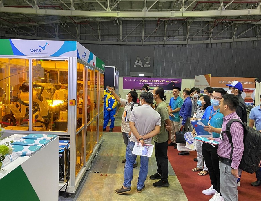 VNAS trình diễn trạm hàn tiêu chuẩn tại triển lãm MTA Hanoi 2022 VNAS trình diễn trạm hàn tiêu chuẩn tại triển lãm MTA Hanoi 2022