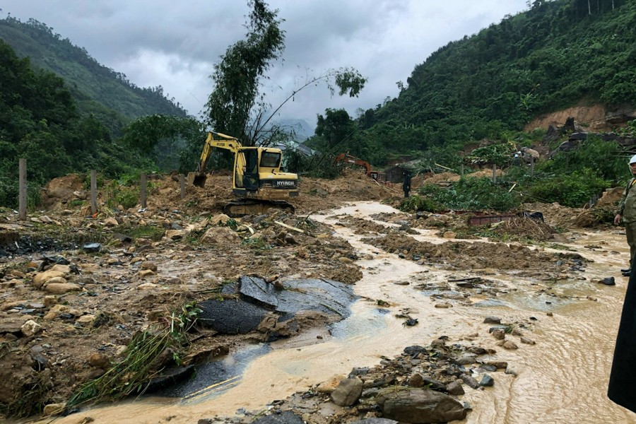 Quảng Ngãi: Nỗ lực tìm kiếm kỹ sư mất tích ở vụ sạt lở thủy điện Kà Tinh