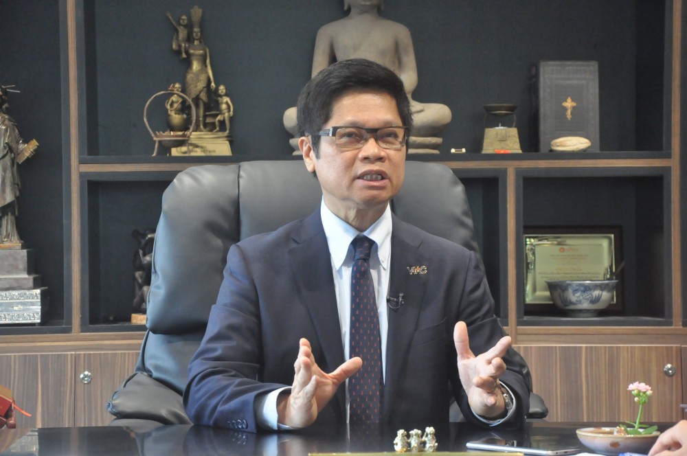 ông Vũ Tiến Lộc – Chủ tịch Trung tâm Trọng tài Quốc tế Việt Nam (VIAC) ông Vũ Tiến Lộc – Chủ tịch Trung tâm Trọng tài Quốc tế Việt Nam (VIAC)