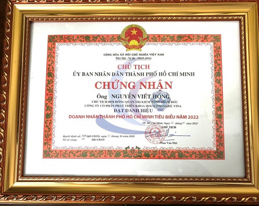 TGĐ VINA CHG NHẬN BẰNG KHEN CỦA CHỦ TỊCH UBND TP.HCM VÀ NHẬN DANH HIỆU “DOANH NHÂN TIÊU BIỂU TP.HCM 2022” TGĐ VINA CHG NHẬN BẰNG KHEN CỦA CHỦ TỊCH UBND TP.HCM VÀ NHẬN DANH HIỆU “DOANH NHÂN TIÊU BIỂU TP.HCM 2022”