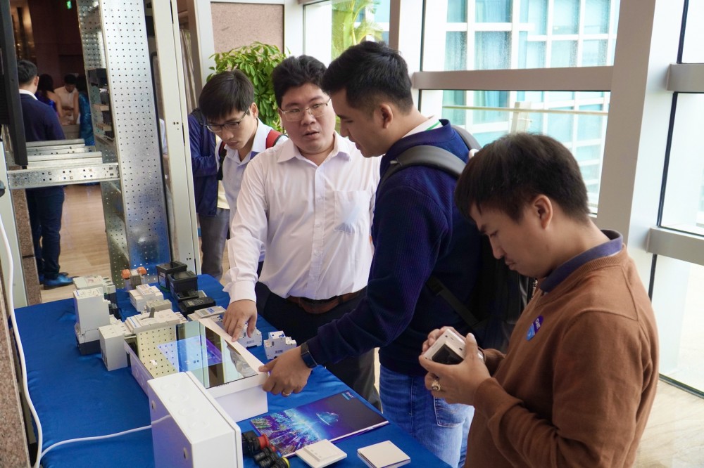 nhiều doanh nghiệp quan tâm giải pháp giúp tối ưu hiệu suất sử dụng năng lượng, tăng tính an toàn và tuổi thọ cho hệ thống vận hành điện 