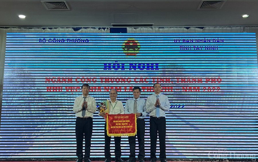 6 giải pháp trọng tâm để ngành Công Thương khu vực phía Nam tiếp tục phát triển 6 giải pháp trọng tâm để ngành Công Thương khu vực phía Nam tiếp tục phát triển