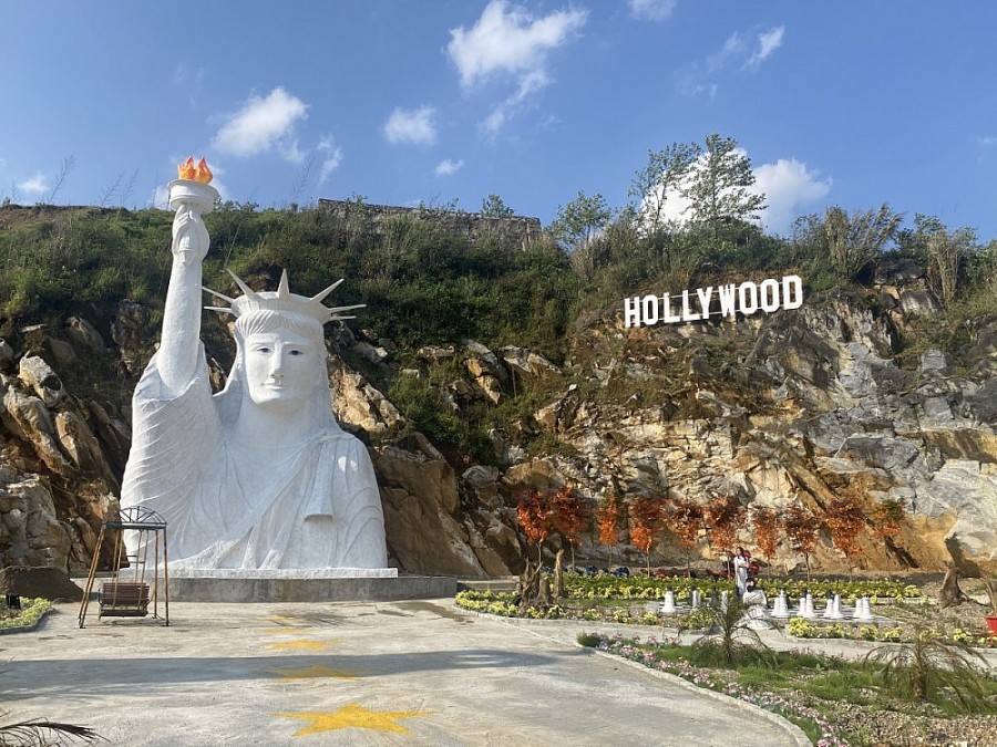 Đạo nhái công trình du lịch: Đừng để điểm đến là bản sao vô hồn Đạo nhái công trình du lịch: Đừng để điểm đến là bản sao vô hồn