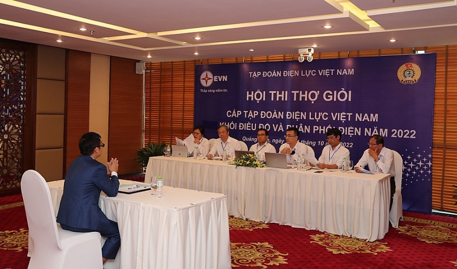 Công bố kết quả Hội thi thợ giỏi khối Phân phối điện và Điều độ hệ thống điện EVN Công bố kết quả Hội thi thợ giỏi khối Phân phối điện và Điều độ hệ thống điện EVN