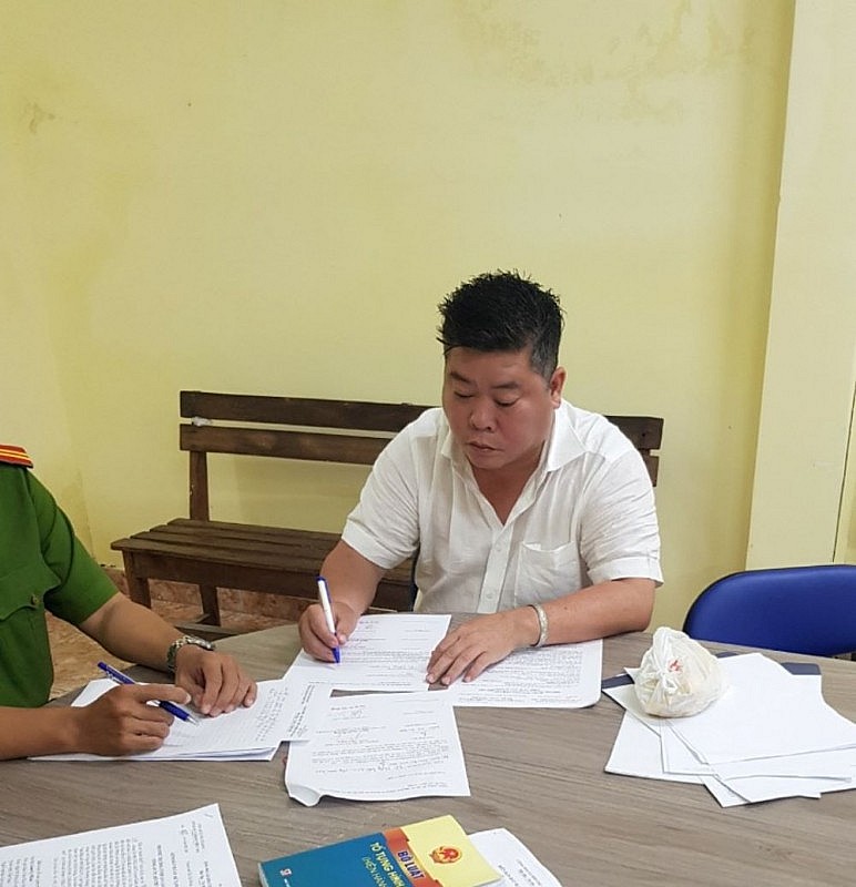 Lâm Uy Minh tại cơ quan điều tra Lâm Uy Minh tại cơ quan điều tra