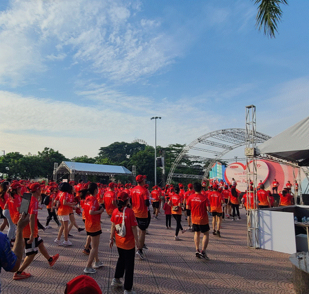 Hơn 700 người tham gia giải chạy bộ tại sự kiện kết nối