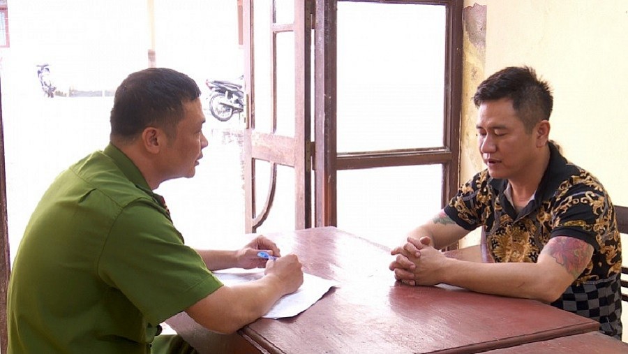 Ninh Bình: Khởi tố cặp vợ chồng “Cho vay lãi nặng trong giao dịch dân sự” Ninh Bình: Khởi tố cặp vợ chồng “Cho vay lãi nặng trong giao dịch dân sự”