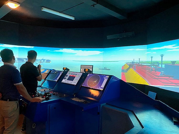 Đào tạo năng lực cho nhân sự lĩnh vực hàng hải địa phương, chuẩn bị công tác tiếp nhận tàu LNG Đào tạo năng lực cho nhân sự lĩnh vực hàng hải địa phương, chuẩn bị công tác tiếp nhận tàu LNG