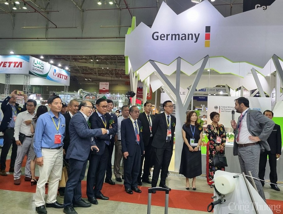 VietnamWood 2022: Góp phần phát triển toàn diện cho ngành chế biến gỗ. VietnamWood 2022: Góp phần phát triển toàn diện cho ngành chế biến gỗ.