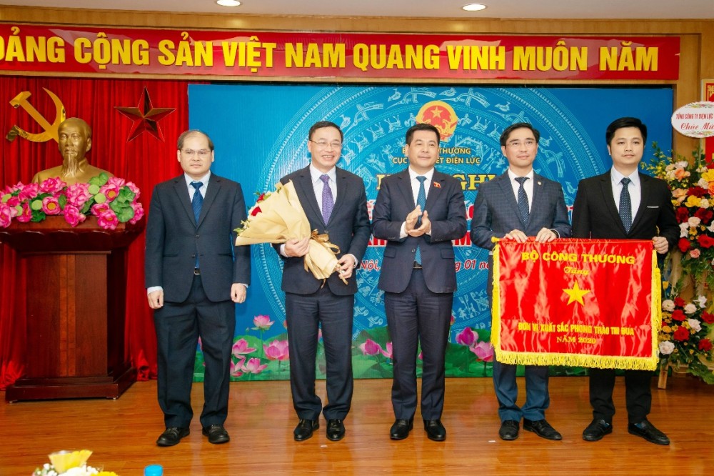 undefined Ngày này năm xưa 19/10/1966: Chủ tịch Hồ Chí Minh ngợi ca cống hiến của phụ nữ Việt Nam